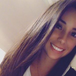 Meet your Posher, Beatriz